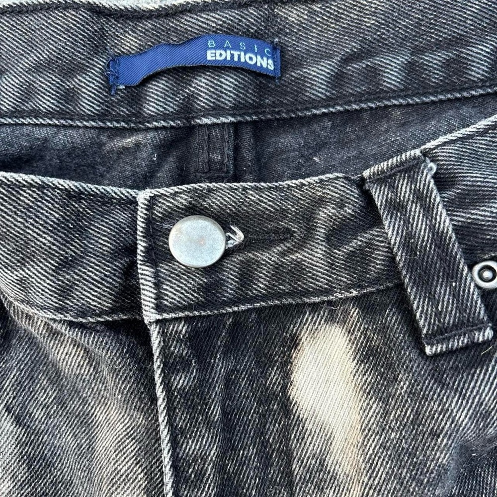 Basic Editions Black And White Distressed Jean Sh… - image 2